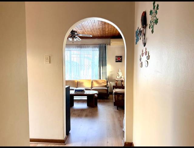 4 BEDROOM HOUSE FOR SALE IN RESERVOIR HILLS